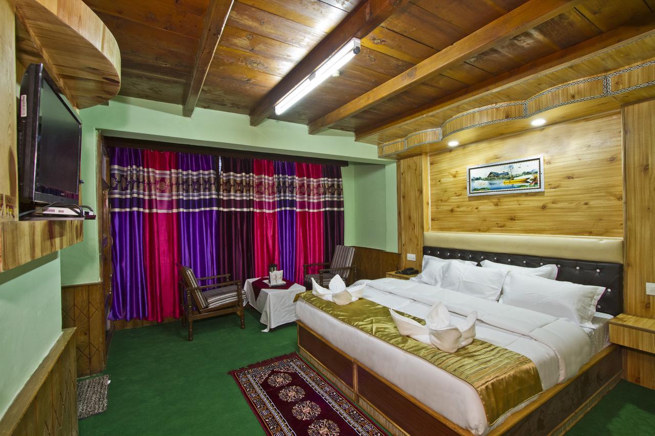 Hotel Vikrant Manāli Exterior foto